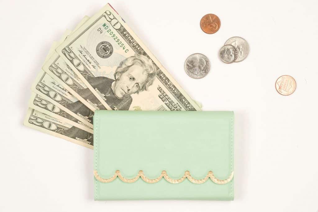 10 Realistic Ways To Save Money