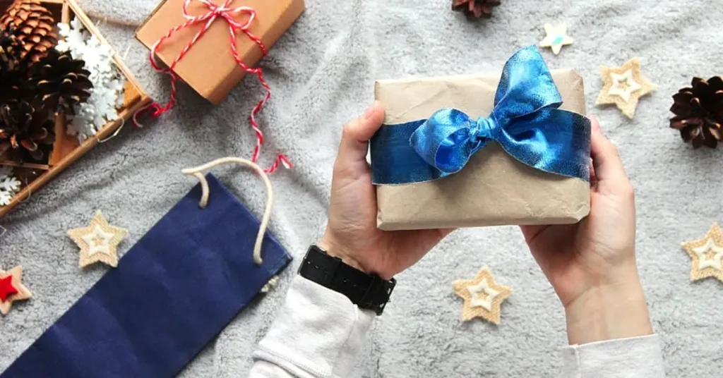 How to Start a Gift Wrapping Business: 6 Easy Steps