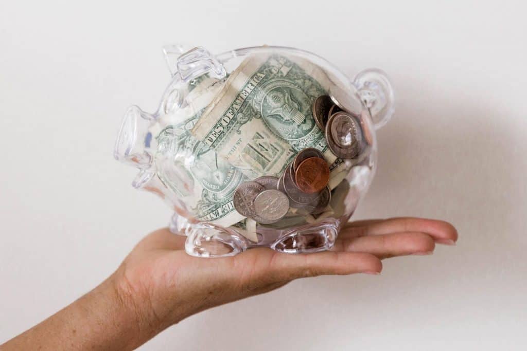 5 Easy Ways to Save Money in 2022