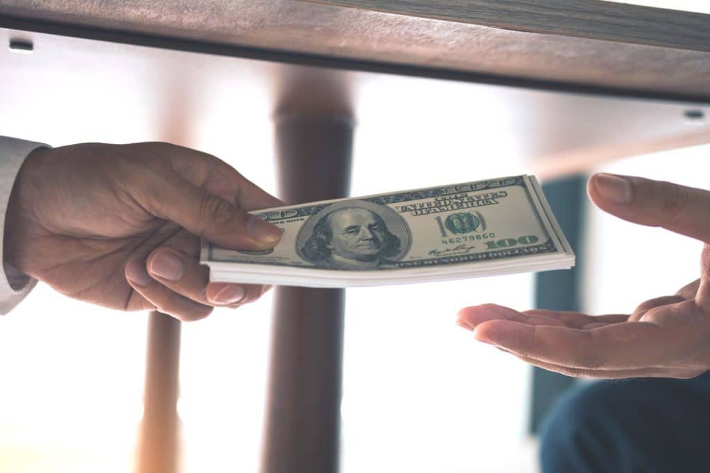 20+ Best Jobs That Pay Under the Table (In Cash!)