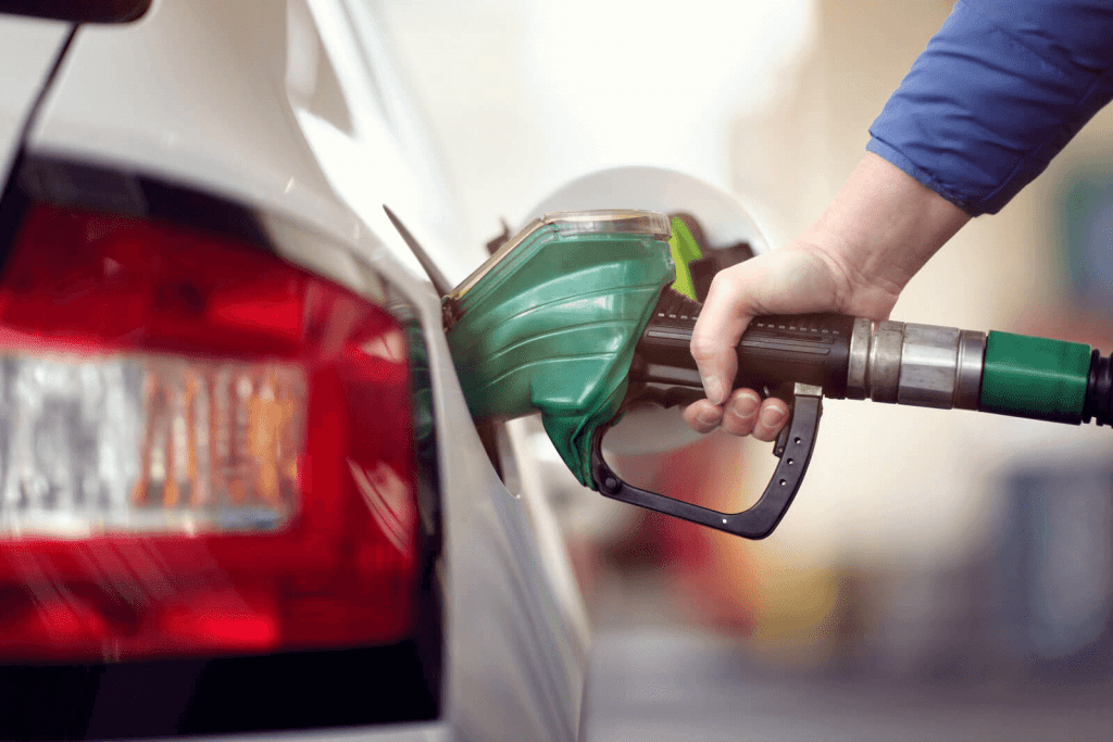 Saving Money on Gas: 10 Tips to Save at the Pump